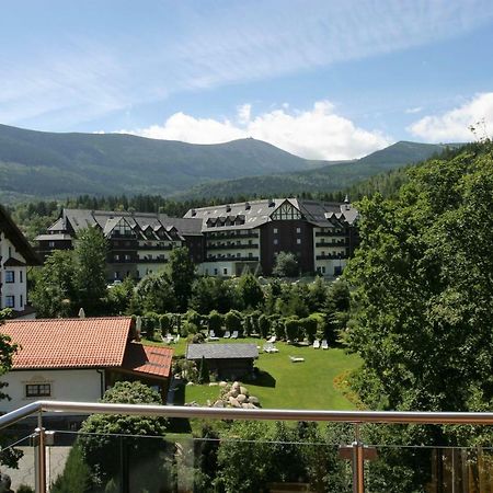 Apartament Z Widokiem คาร์ปัตซ์ ภายนอก รูปภาพ
